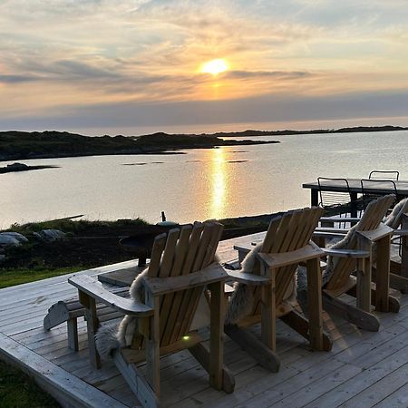 Villa Borgvag - A Unique Seafront Villa In The Heart Of Lofoten Bostad Bagian luar foto