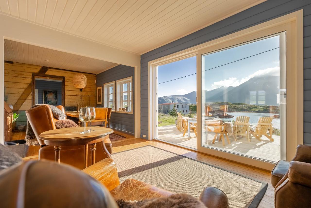 Villa Borgvag - A Unique Seafront Villa In The Heart Of Lofoten Bostad Bagian luar foto