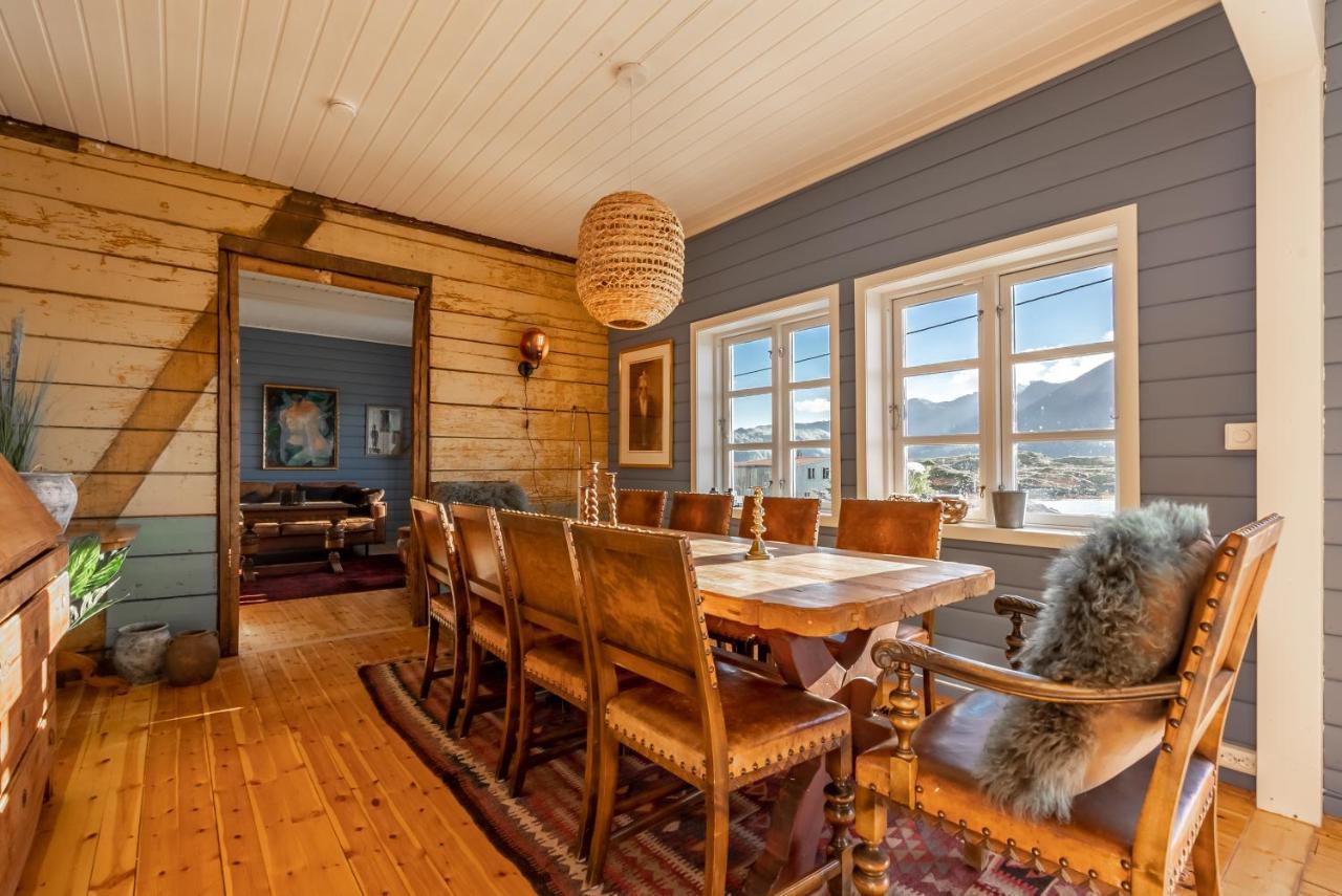 Villa Borgvag - A Unique Seafront Villa In The Heart Of Lofoten Bostad Bagian luar foto