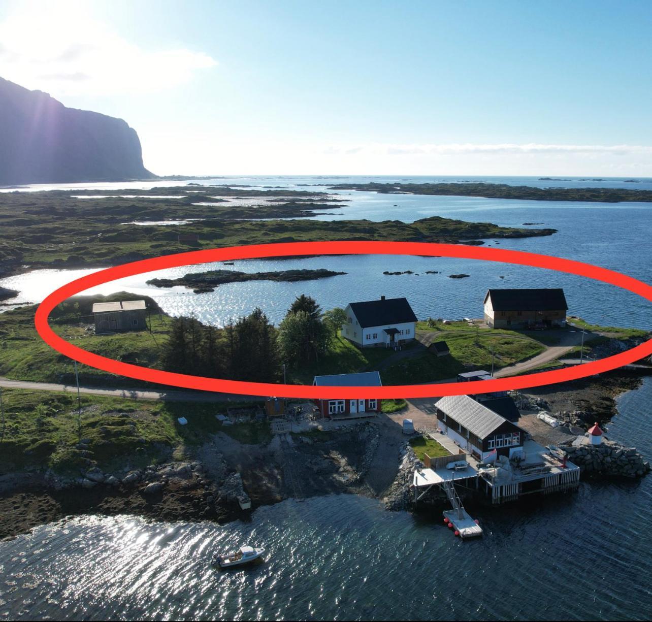 Villa Borgvag - A Unique Seafront Villa In The Heart Of Lofoten Bostad Bagian luar foto
